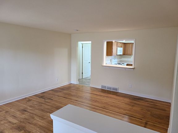 2nd image of 5220-22 Turner Ave #5220