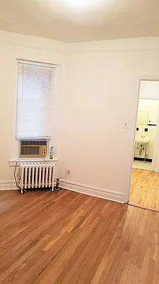 Rented by United Realty Equities | media 16