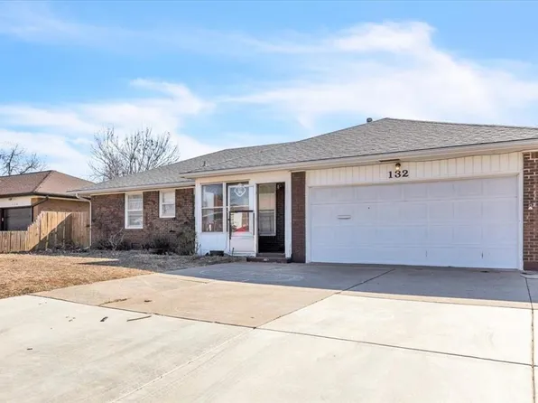 132 W Glenhaven Dr, Midwest City, OK 73110