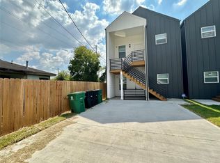 330 Clearwater St #A, Houston, TX 77029