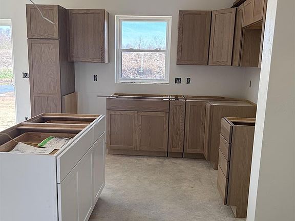 4th image of 118 Windmill Ridge Road