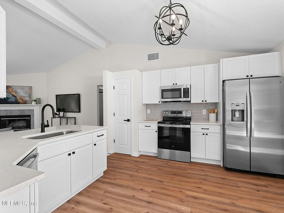 1st image of 2067 HOVINGTON Circle E