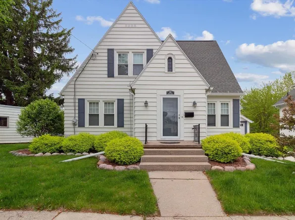108 North Maple Street, Watertown, WI 53094