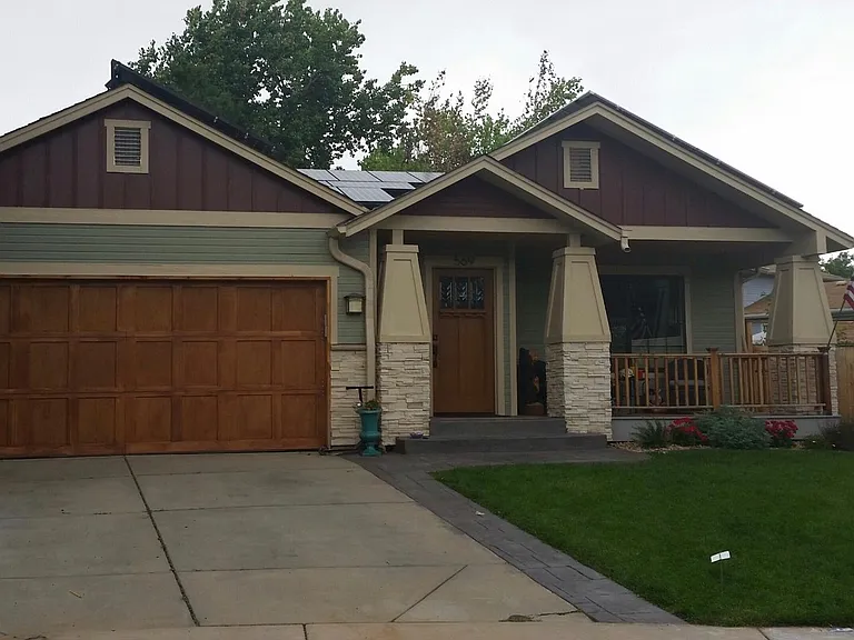 569 Juniper Ct — Photo 1