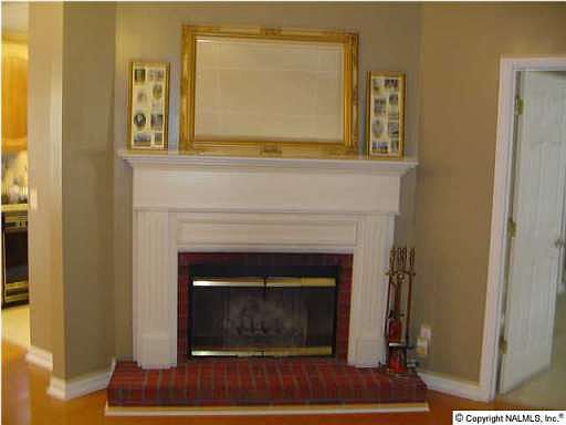 5th image of 130 Piper Ln