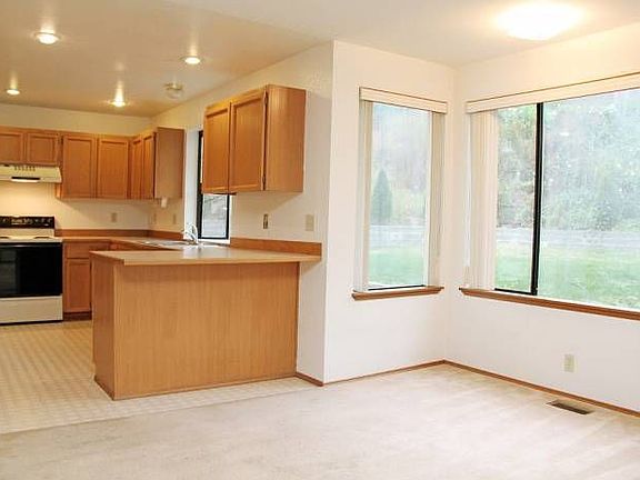 Nook & Kitchen