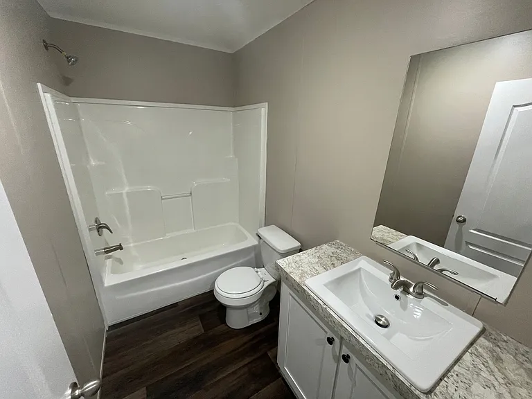 Amherst Ridge — Photo 23