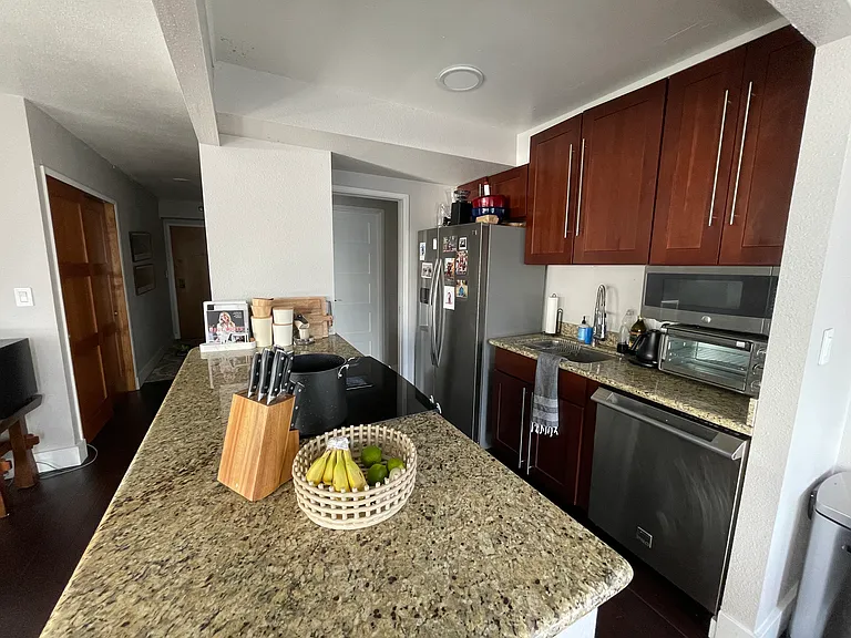 2201 3rd Ave #1701 — Photo 15