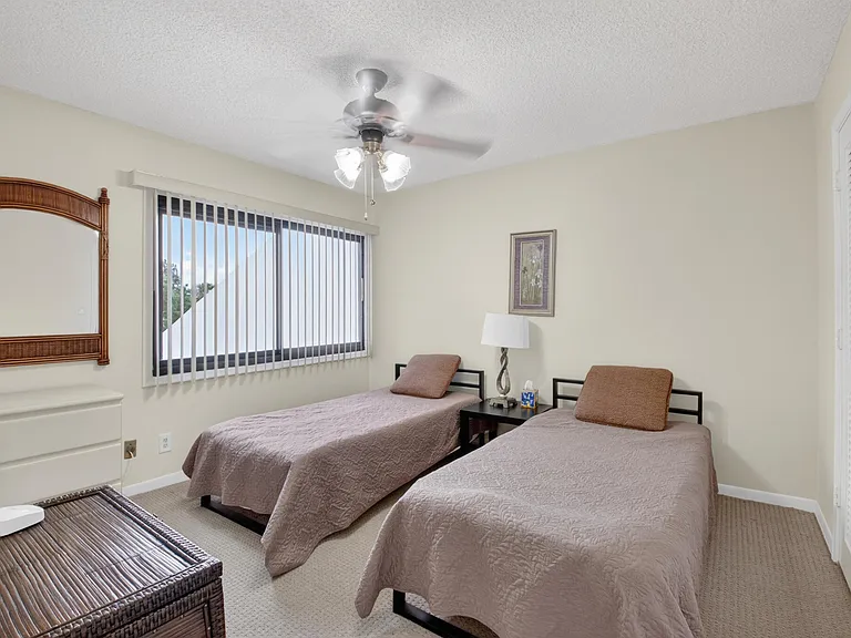 3604 Bridgewood Dr — Photo 25