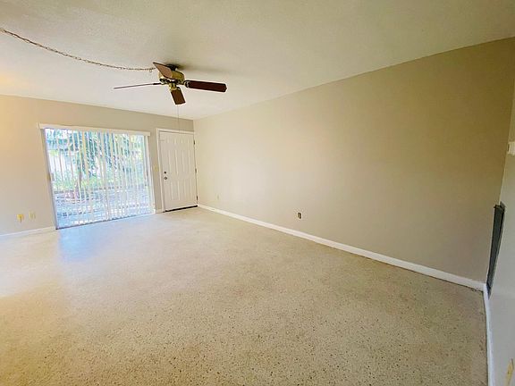 3rd image of 305 E Dakin Ave APT 12