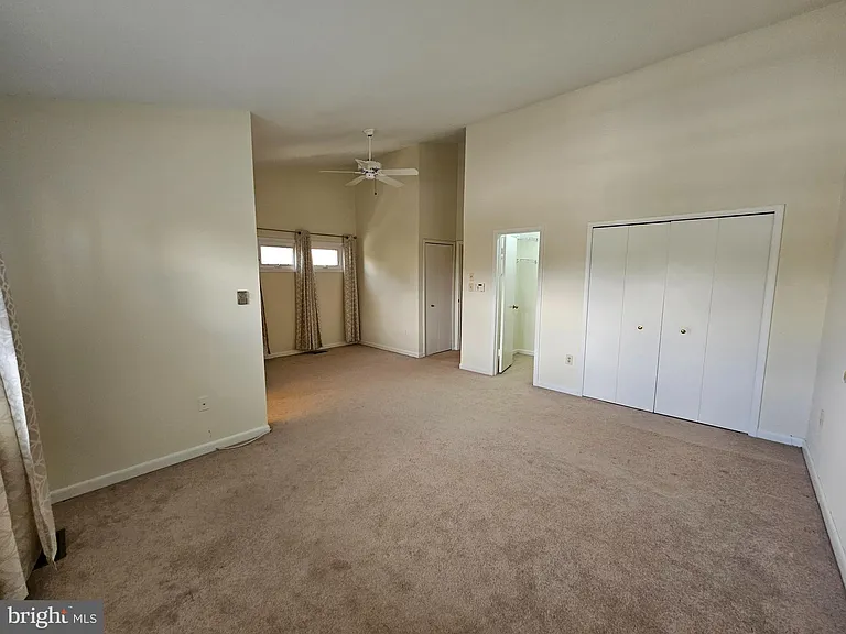 6908-10 Timberlane Rd — Photo 11