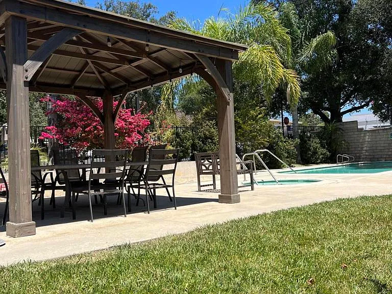 255 Skyline Dr — Photo 28