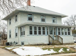1600 Forest Ave, Waterloo, IA 50702