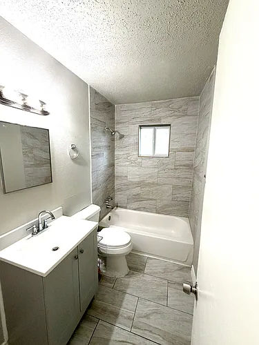 324 Altitude Dr #16 Photo 1