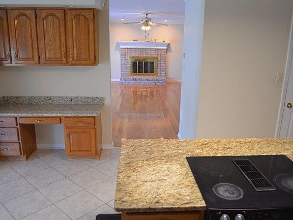 5th image of 216 Lawton Blvd