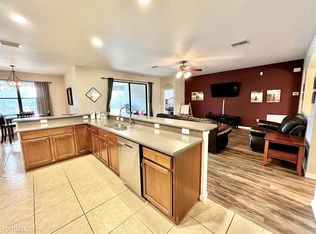 9812R Carr Rd, Riverview, FL 33569