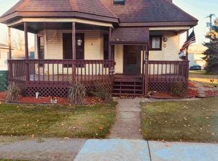 830 5th Ave, Lake Odessa, MI 48849