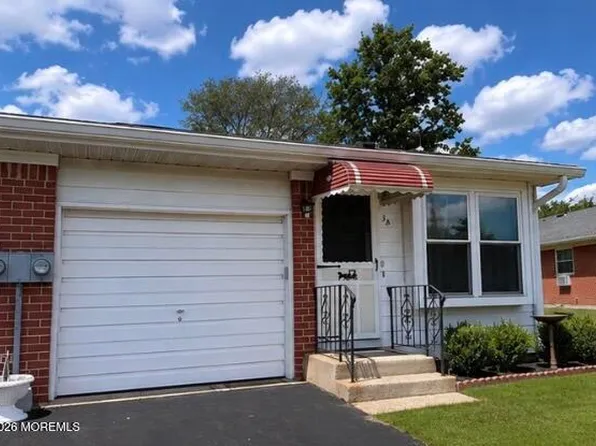 3 B Ironside Drive, Whiting, NJ 08759