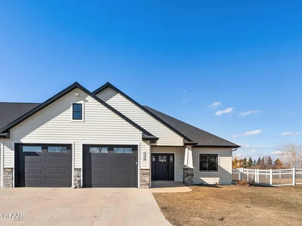 608 7th St N, Thompson, ND 58278