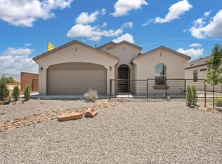 20 Calle Guaymas, Los Lunas, NM 87031