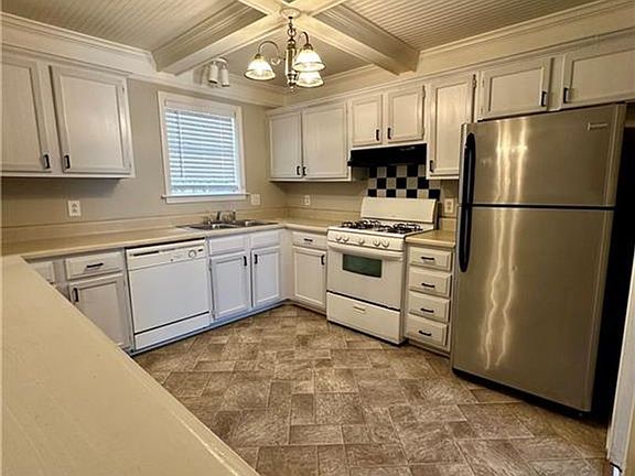 5th image of 354 Dublin Way