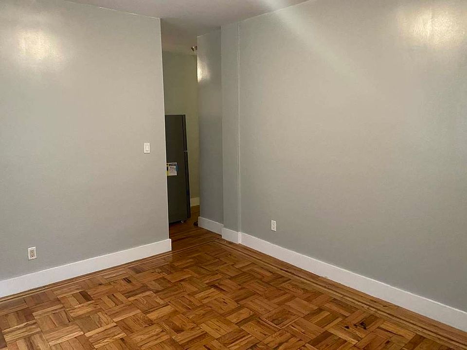 1st image of 85 Vermilyea Ave #15