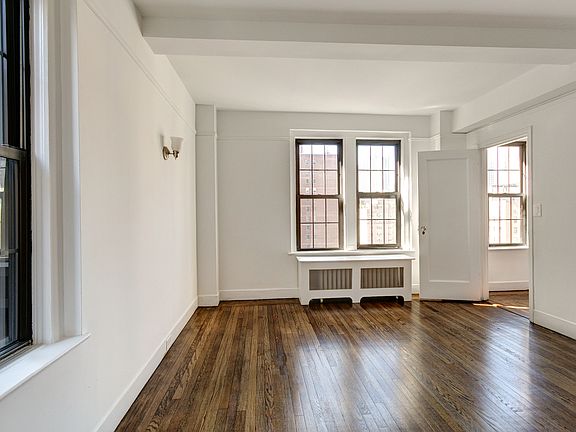 3rd image of 15 Park Ave APT 8D