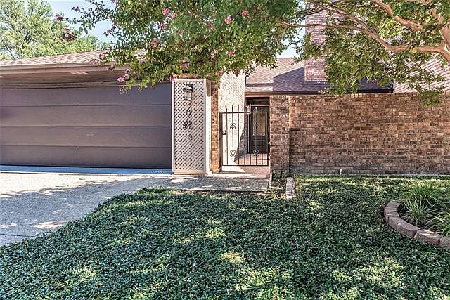 1st image of 3402 Courtyard Cir