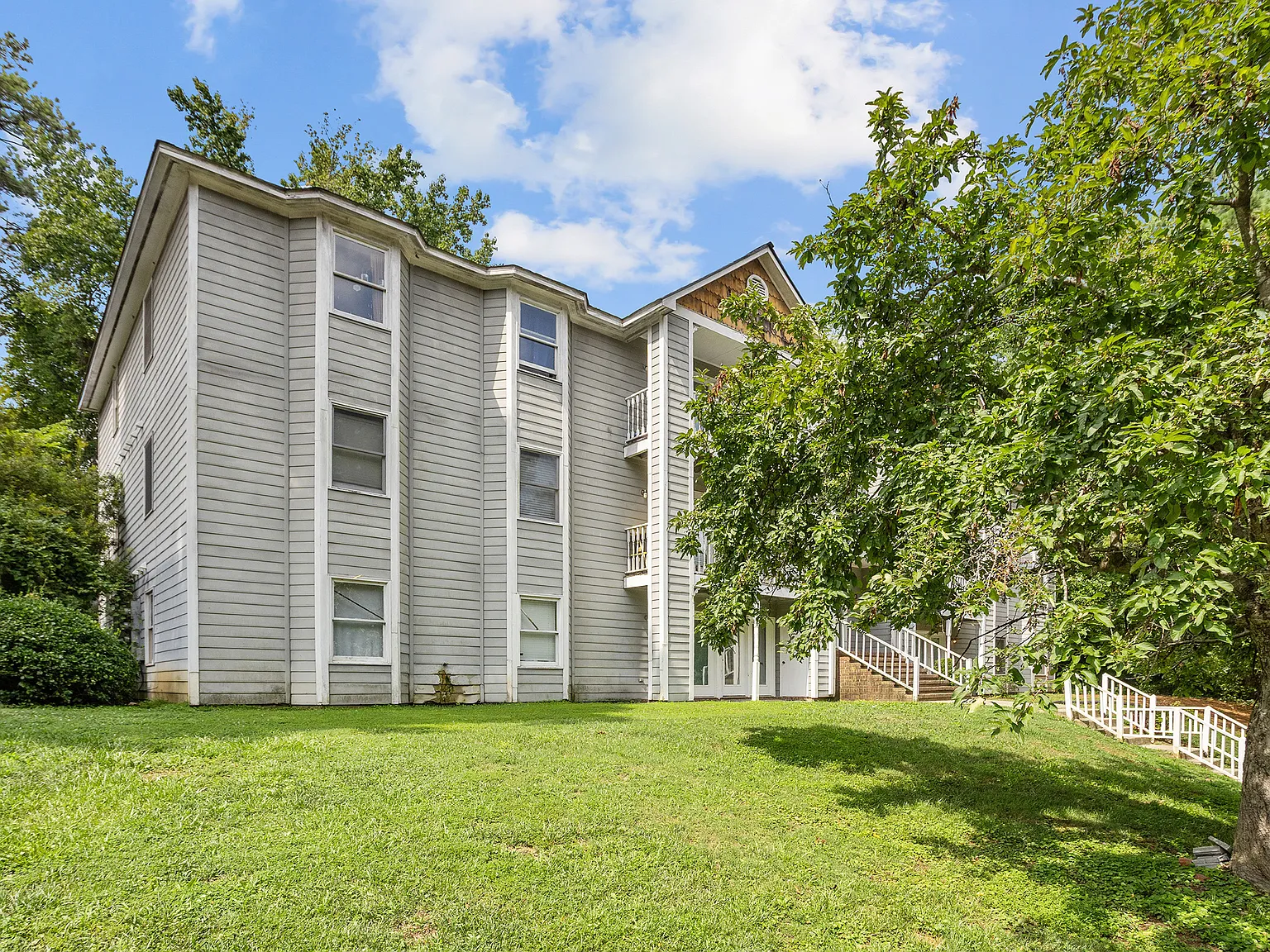 2 bed, 1000 sqft, $1,095 — Photo 3