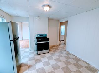 9 1/2 America St APT 1, Providence, RI 02903