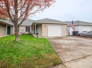 1035 Sunrise Way, Central Pt, OR 97502