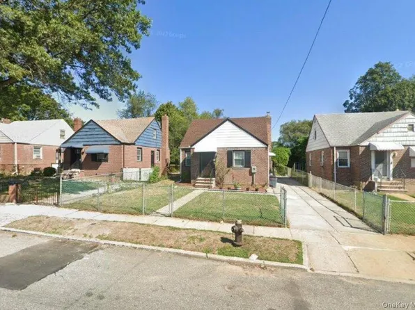 222-21 130th Avenue, Laurelton, NY 11413