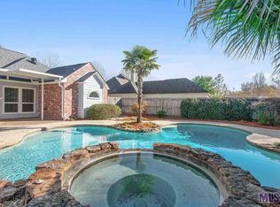 3725 Twelve Oaks Ave, Baton Rouge, LA 70820