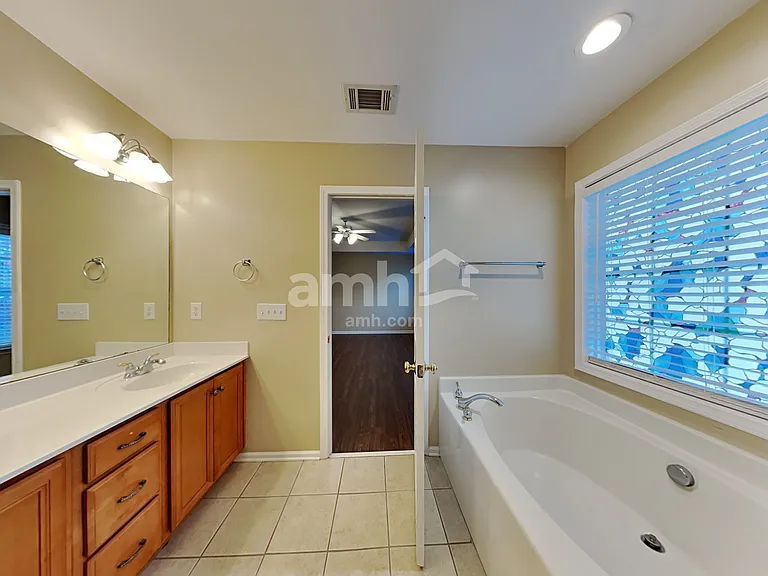 231 Mott Rd — Photo 15