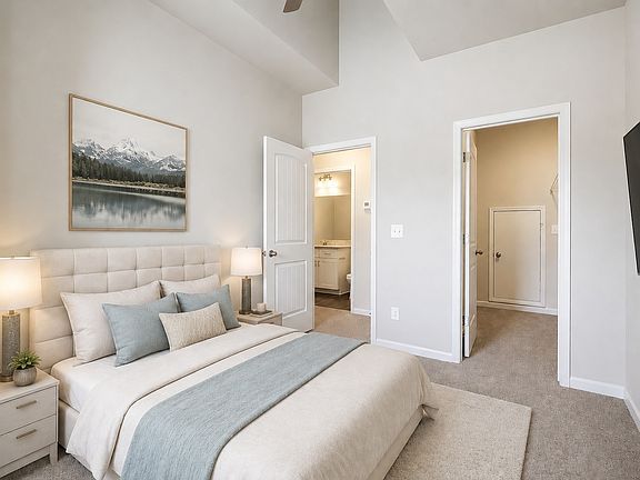 5th image of 236 Riley Cir