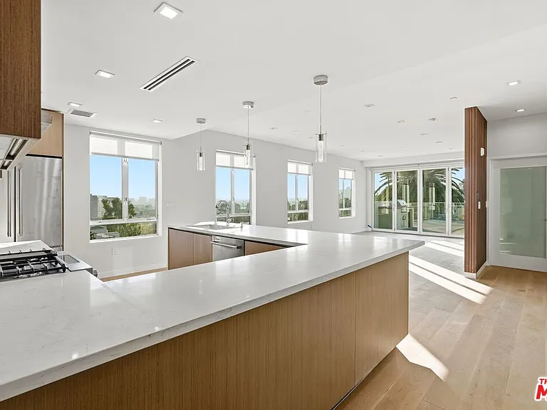 1006 Hancock Ave #PENTHOUSE — Photo 3