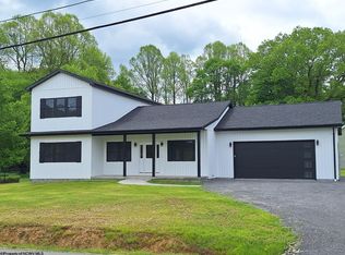 794 Laurel Park Rd, Clarksburg, WV 26301