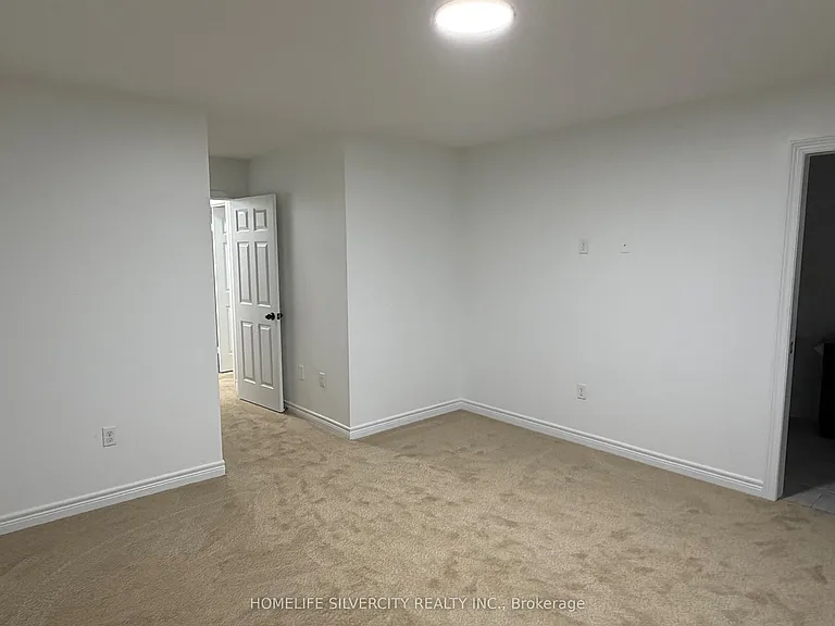 1838 Reilly Walk — Photo 9