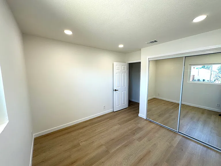 7777 Shannon Ave — Photo 12