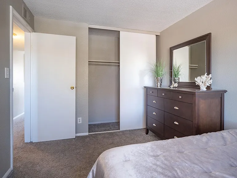 Timberline Apartments and Townhomes — Photo 13