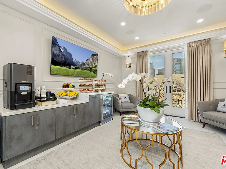 1825 Pandora Ave #Penthouse 404 — Photo 20