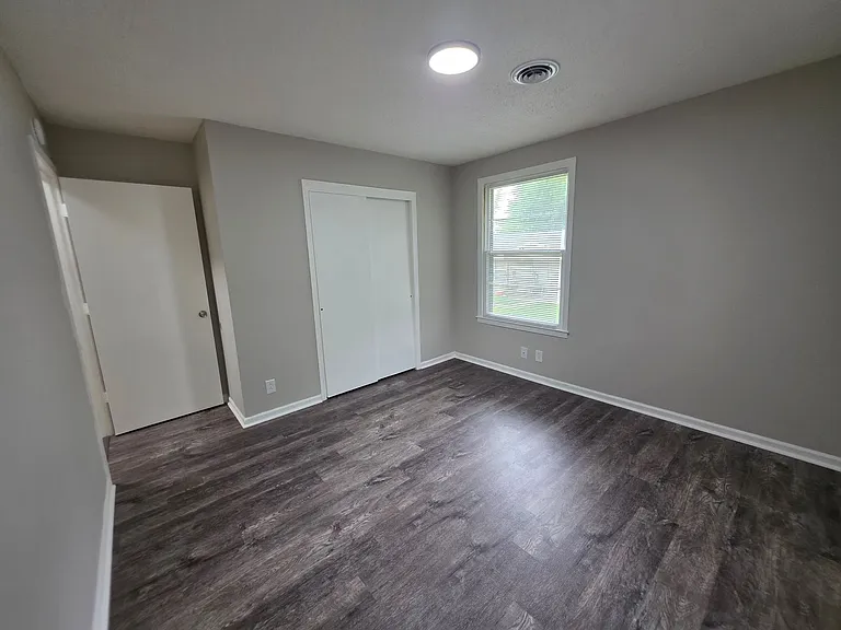 301 Chapel Street — Photo 9