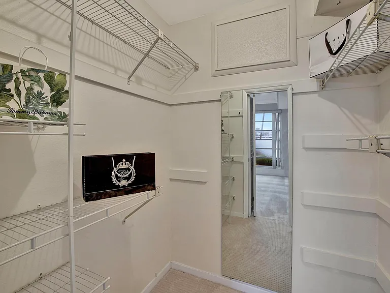 2727 Yacht Club Blvd #2A — Photo 27