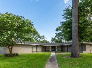 5990 N Circuit Dr, Beaumont, TX 77706