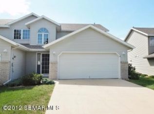 2413 Viola Heights Dr NE, Rochester, MN 55906