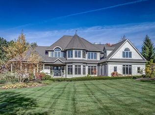 5439 Timber Bend Dr, Brighton, MI