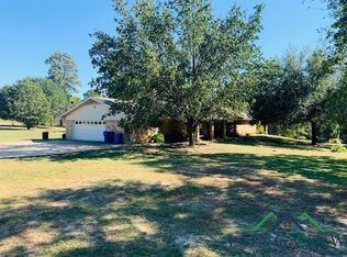 105 Dayton St, Linden, TX 75563