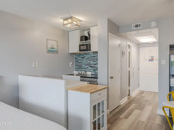 8817 Thomas Dr #A112, Panama City Beach, FL 32408