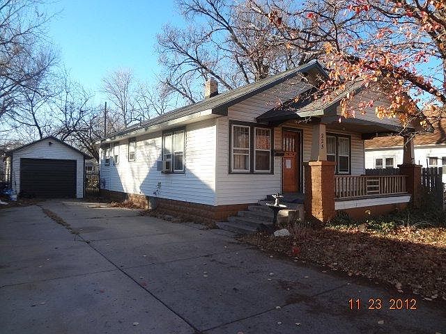 2nd image of 225 S Meridian Ave