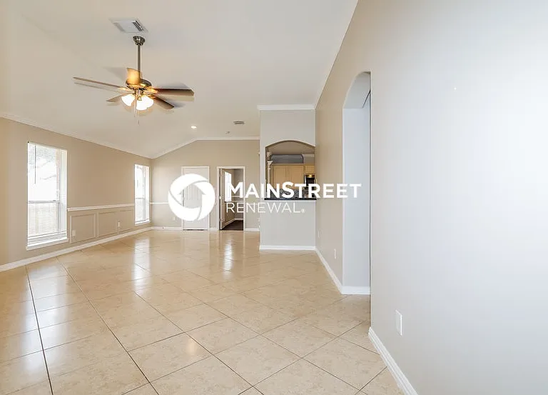 16811 Creek Trl — Photo 2